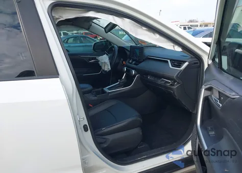 2022 Toyota Rav4 Xle z USA, uszkodzony, nr VIN 2T3W1RFV0NC203568